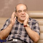 اینجا فقط مرگ، فرد را از میزش جدا میکند